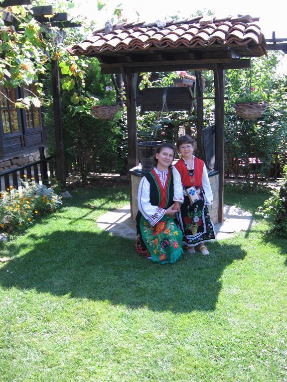 Sava Cupetsa Guest House Zheravna Bagian luar foto