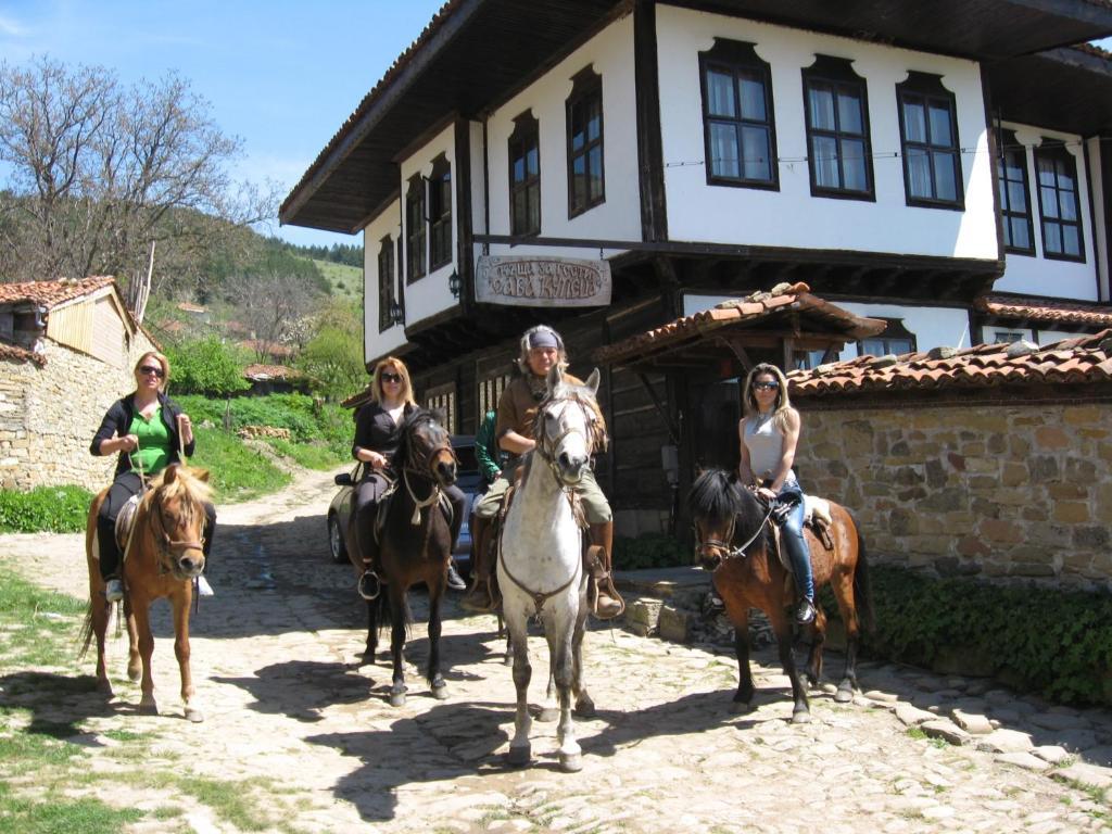 Sava Cupetsa Guest House Zheravna Bagian luar foto