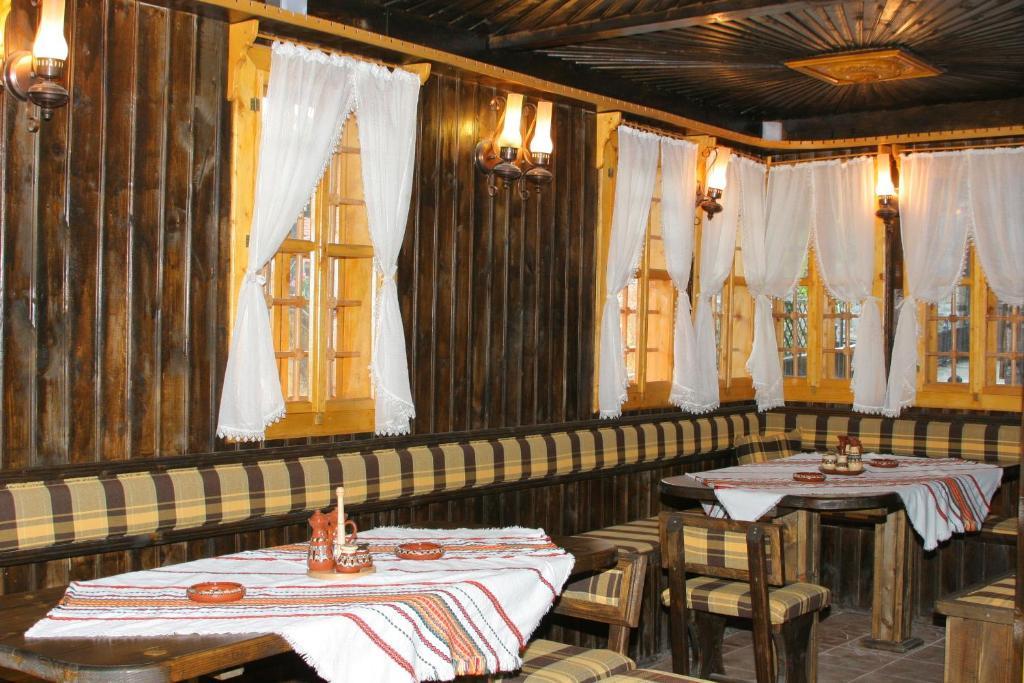 Sava Cupetsa Guest House Zheravna Bagian luar foto