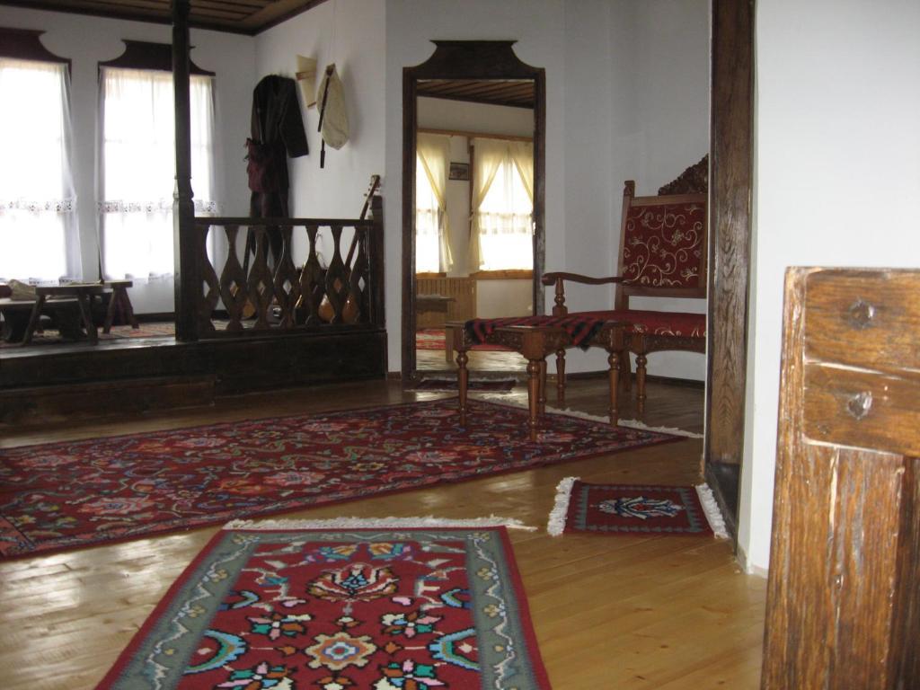 Sava Cupetsa Guest House Zheravna Bagian luar foto