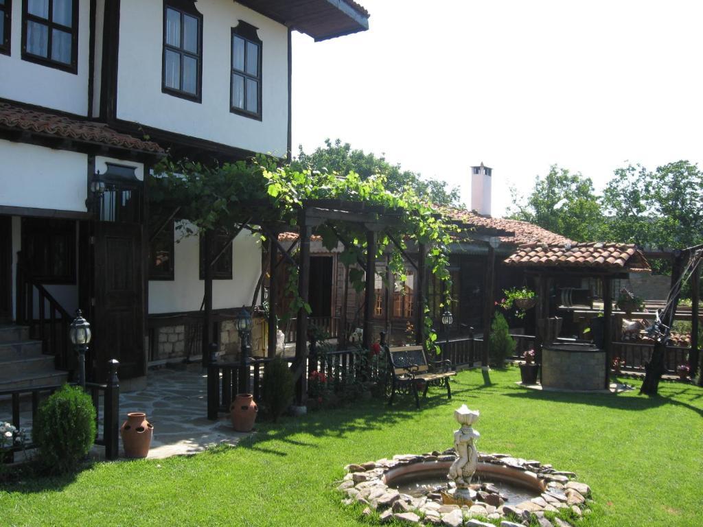 Sava Cupetsa Guest House Zheravna Bagian luar foto